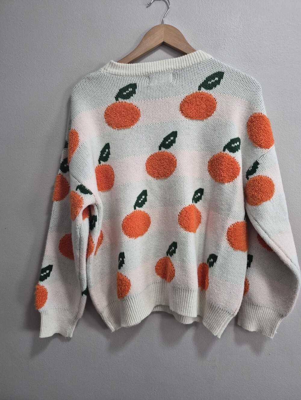 Cider Orange Fruit Fuzzy Crewneck Sweater Size Large - Picture 4 of 6